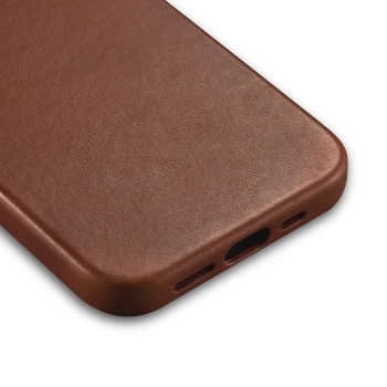 Skórzane etui iPhone 14 Plus magnetyczne z MagSafe Oil Wax Premium Leather Case brąz